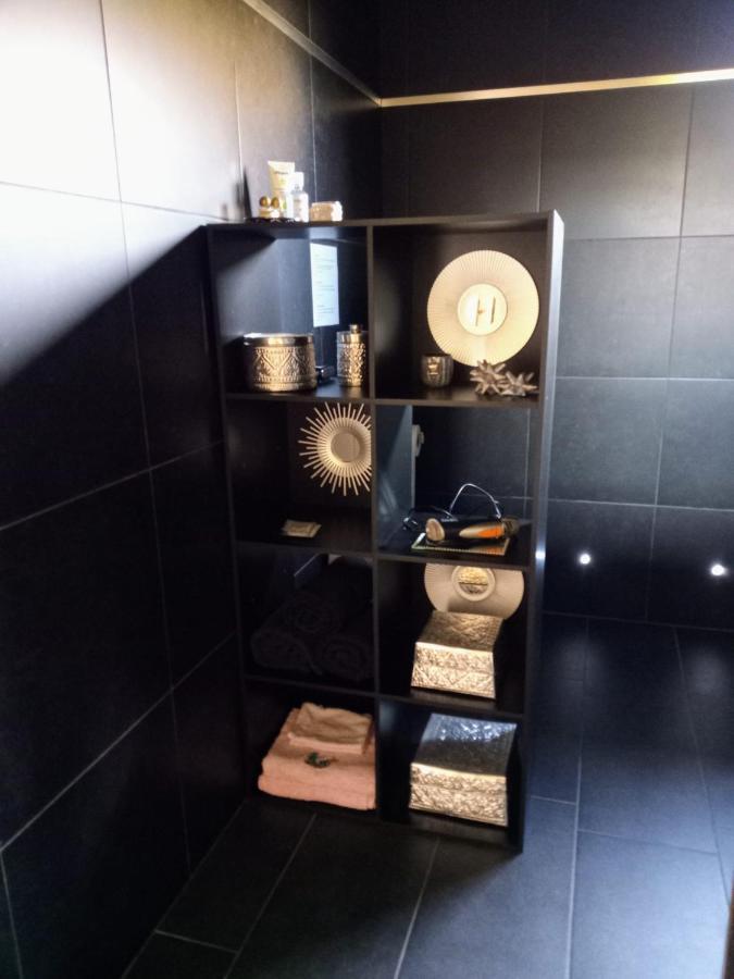 Justb Hotel Riemst Bagian luar foto